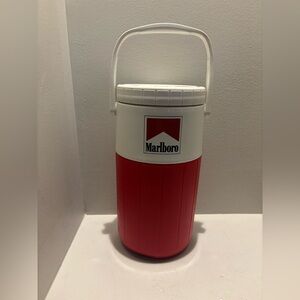 Vintage 80s/90s Marlboro Red Insulated Coleman camp drink Cooler limited smoke